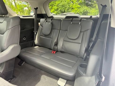 Certified 2025 Ford Explorer Active w/ Active Comfort Package AWD/4WD image 21