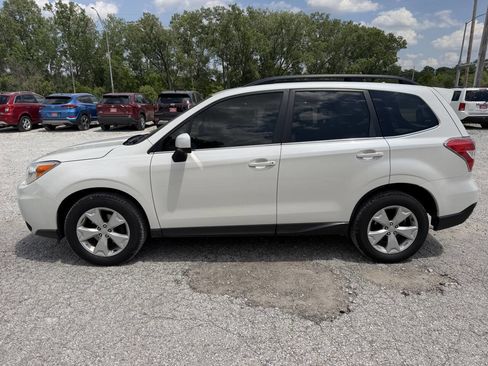 Used 2015 Subaru Forester 2.5i Limited AWD/4WD image 6