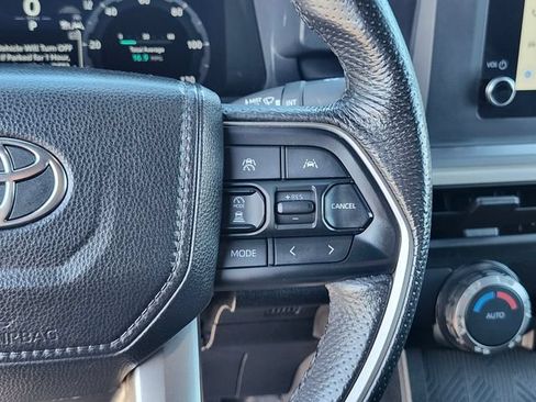 Used 2024 Toyota Tacoma TRD Off-Road AWD/4WD image 29