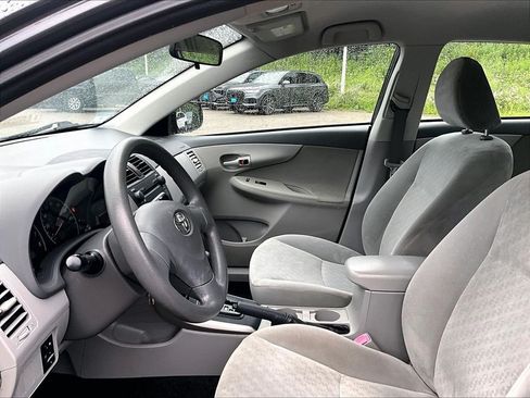 Used 2009 Toyota Corolla LE FWD image 4
