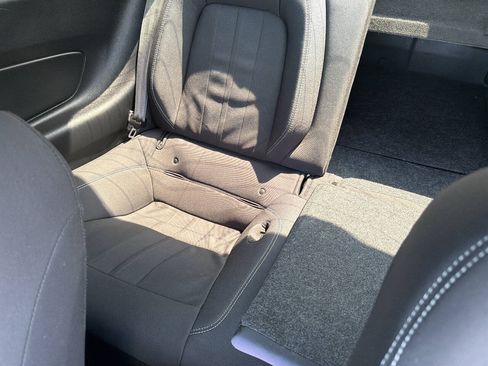 Used 2019 Ford Mustang Coupe RWD image 10