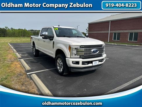Used 2019 Ford F250 Platinum w/ Platinum Ultimate Package AWD/4WD image 1