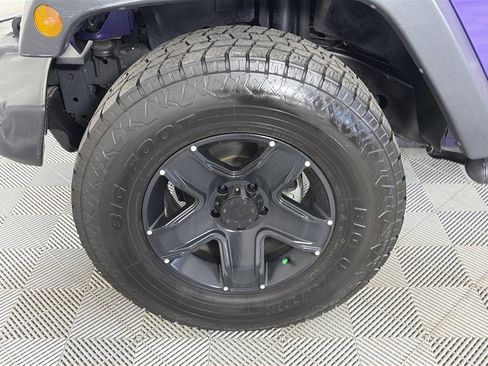 Used 2018 Jeep Wrangler Unlimited Sport S image 8