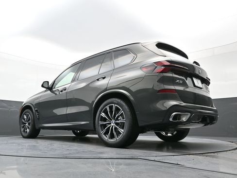 New 2026 BMW X5 xDrive50e w/ M Sport Package AWD/4WD image 27