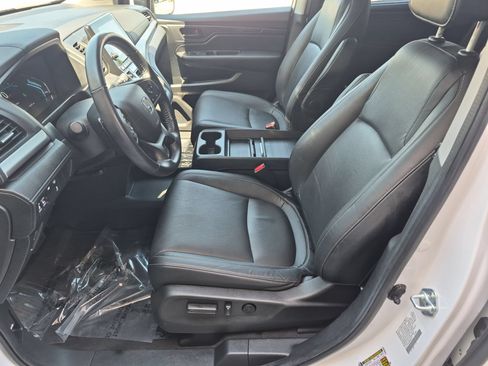Certified 2024 Honda Odyssey EX-L image 11