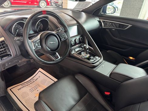 Used 2020 Jaguar F-TYPE Convertible image 8