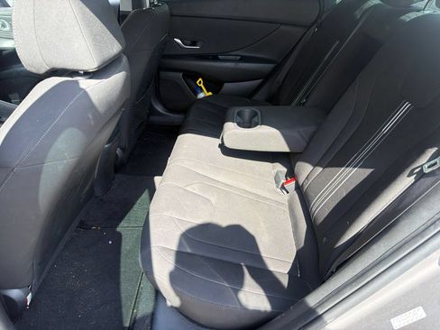 Used 2021 Hyundai Elantra SEL w/ Convenience + Premium Package FWD image 6
