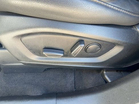 Certified 2022 Ford Explorer Limited w/ Limited Technology Package image 36