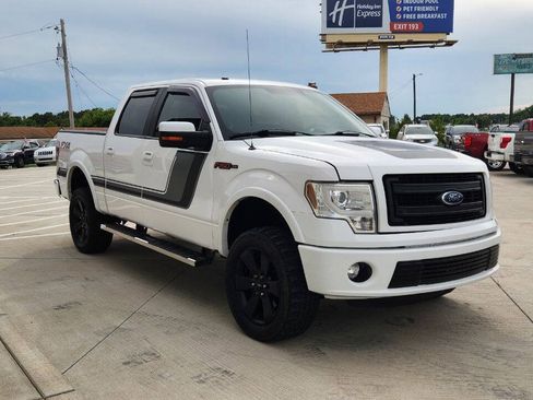 Used 2014 Ford F150 FX4 w/ Equipment Group 402A Luxury AWD/4WD image 8