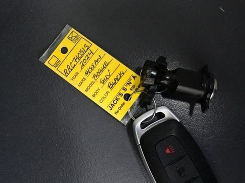 Used 2024 Nissan Rogue S image 18