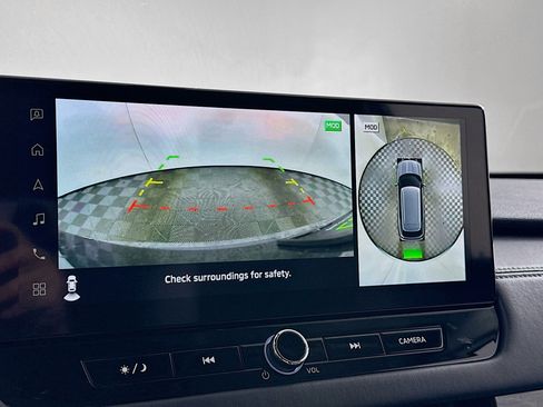 Used 2025 Mitsubishi Outlander SE image 23