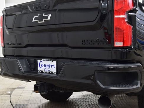 Used 2024 Chevrolet Silverado 2500 High Country w/ High Country Premium Package image 23