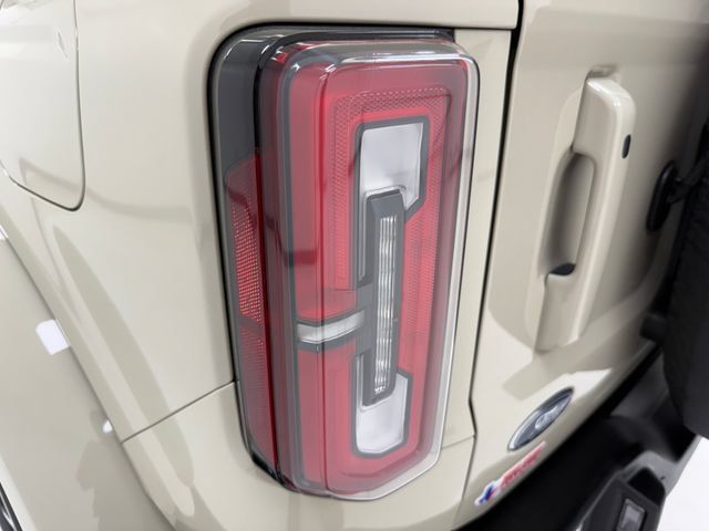 Used 2025 Ford Bronco Outer Banks AWD/4WD image 36
