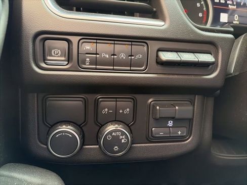 Used 2021 Chevrolet Suburban High Country w/ Max Trailering Package RWD image 17