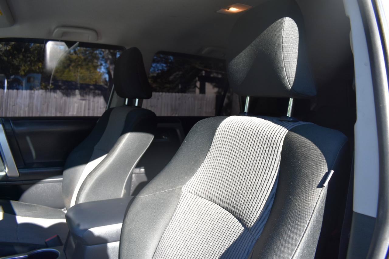Used 2020 Toyota 4Runner SR5 AWD/4WD image 13