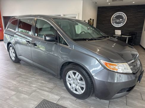 Used 2013 Honda Odyssey LX image 2