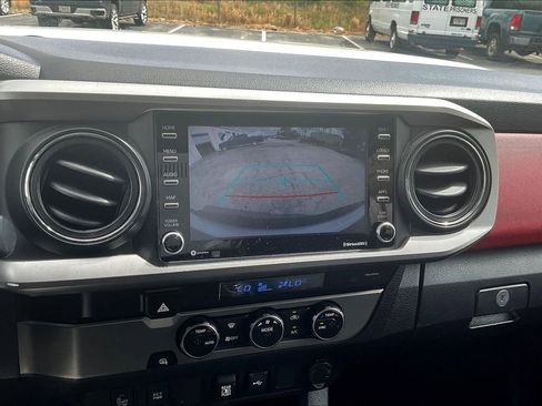 Used 2022 Toyota Tacoma SR5 w/ Technology Package RWD image 21
