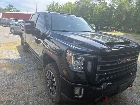 Used 2022 GMC Sierra 2500 AT4 w/ AT4 Preferred Package AWD/4WD image 10