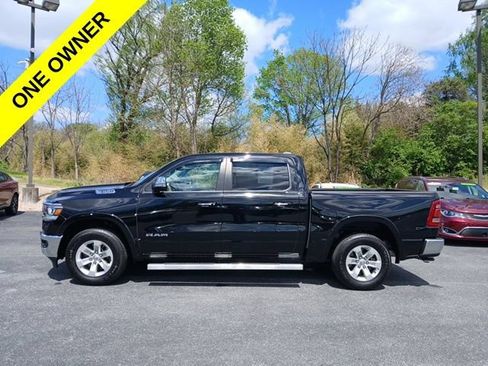 Used 2022 RAM 1500 Laramie AWD/4WD image 3