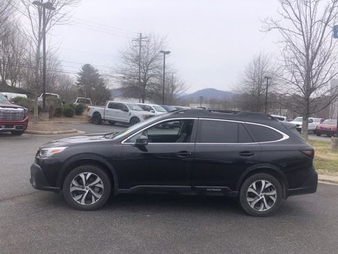 Used 2020 Subaru Outback Limited XT w/ Popular Package #2 image 3