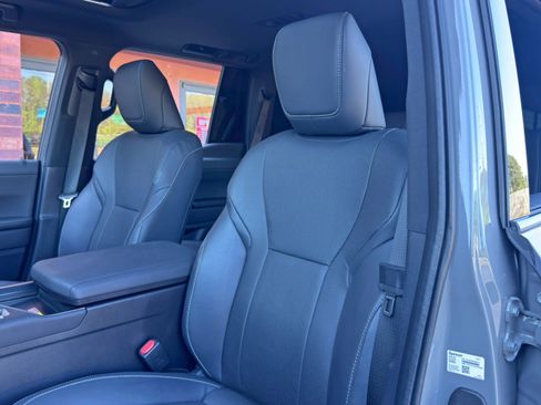 Used 2024 Lexus GX 550 w/ Cold Area Package image 44