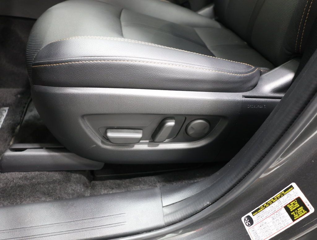 Used 2024 MAZDA CX-90 Plug-In Hybrid w/ Premium Pkg AWD/4WD image 14