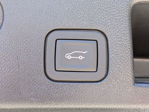 Used 2026 Chevrolet Equinox ACTIV AWD/4WD image 14
