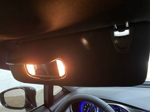 Used 2025 Chrysler Pacifica Select FWD image 54