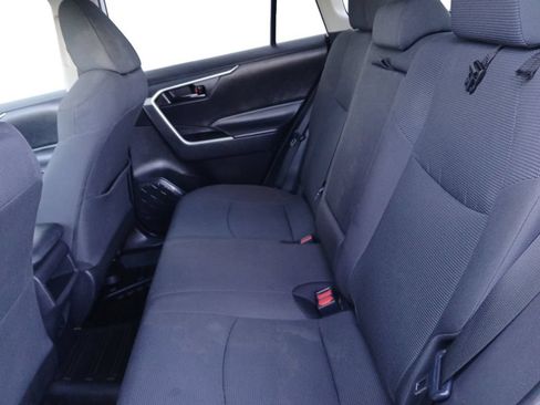 Used 2021 Toyota RAV4 LE AWD/4WD image 22