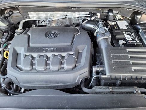 Used 2024 Volkswagen Tiguan SE image 20