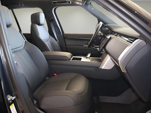 New 2025 Land Rover Range Rover SE AWD/4WD image 14