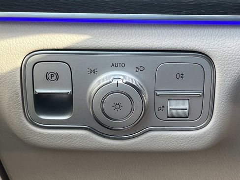 Certified 2025 Mercedes-Benz GLE 350 4MATIC image 21