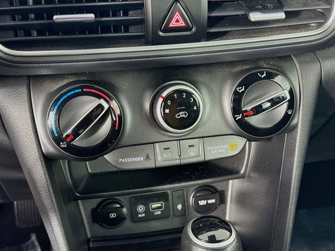 Used 2021 Hyundai Kona SEL Plus image 18