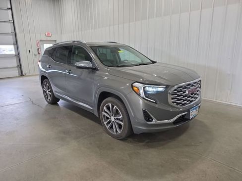 Used 2018 GMC Terrain Denali w/ Advanced Safety Package AWD/4WD image 2