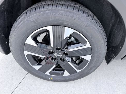 New 2026 Nissan Kicks SV AWD/4WD image 25