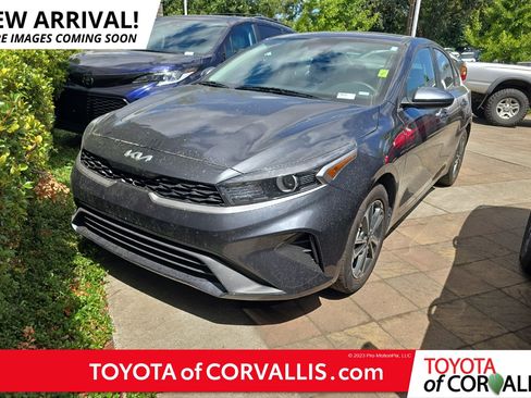 Used 2024 Kia Forte LXS FWD image 1