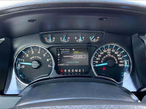 Used 2012 Ford F150 XLT w/ XLT Chrome Pkg image 12