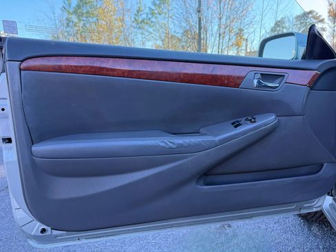 Used 2006 Toyota Solara SLE image 27