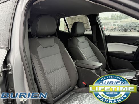 New 2026 Chevrolet Trax LT w/ Driver Confidence Package image 19