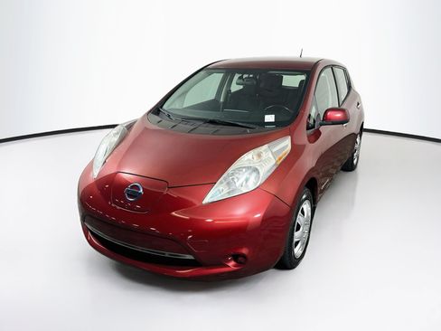 Used 2015 Nissan Leaf S w/ Charge Package FWD image 3