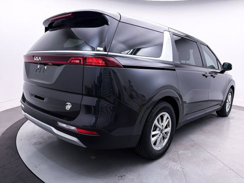 Certified 2023 Kia Carnival LX image 13