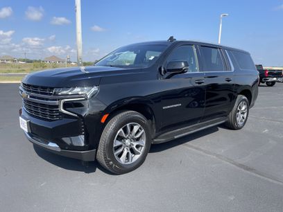 Used 2022 Chevrolet Suburban LT w/ LT Signature Plus Package