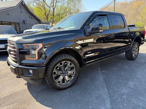 Used 2017 Ford F150 Lariat w/ Equipment Group 502A Luxury image 8