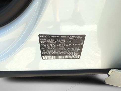 Used 2024 Volkswagen Atlas SEL Premium R-Line image 50