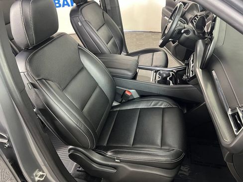 Certified 2024 Chevrolet Traverse LT w/ LPO, Floor Liner Package AWD/4WD image 11