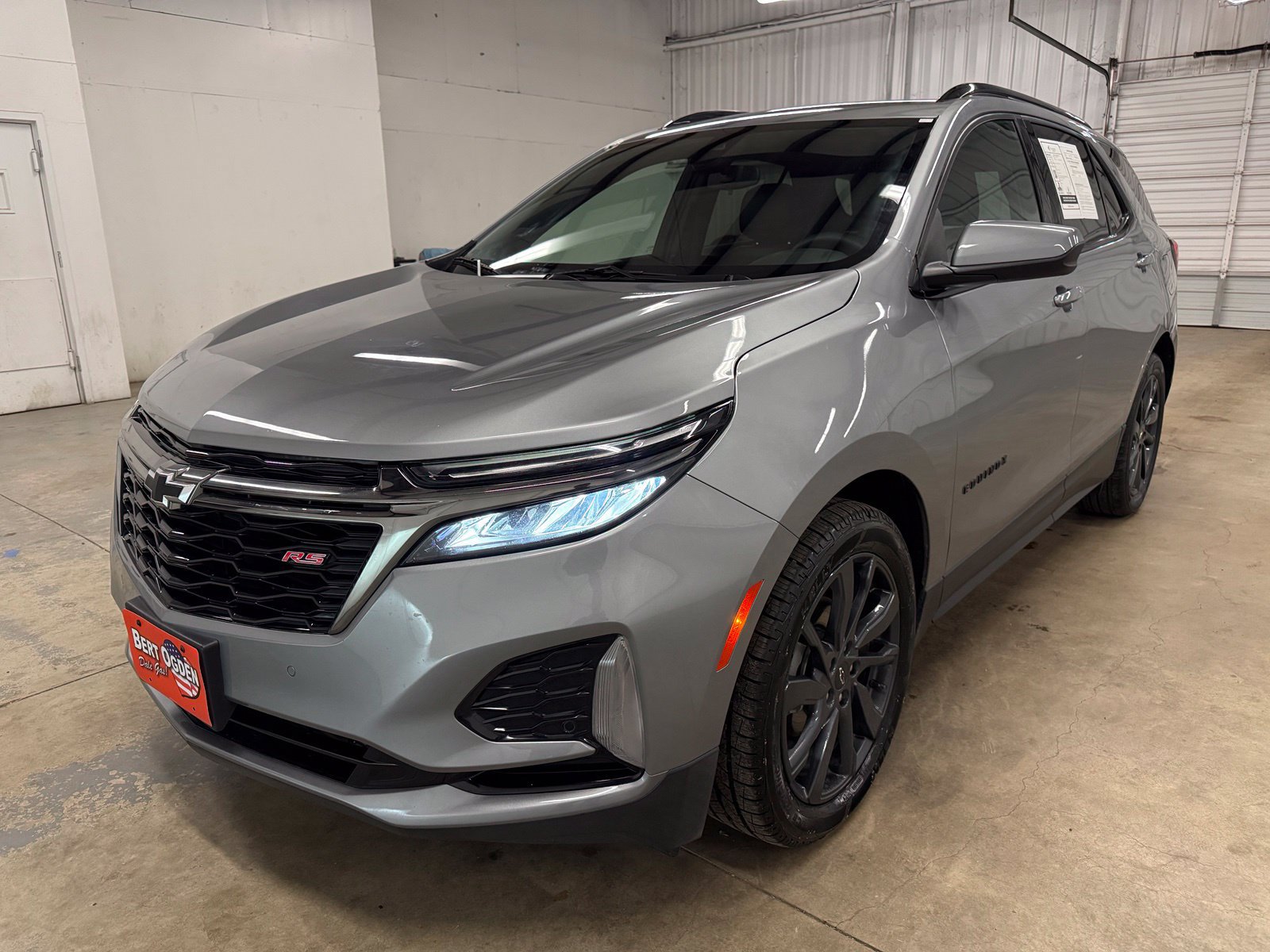 Used 2023 Chevrolet Equinox RS w/ LPO, Floor Liner Package FWD image 6