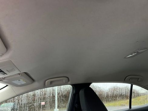 Used 2020 Toyota Corolla LE image 27