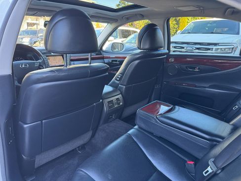 Used 2012 Lexus LS 460 AWD image 14