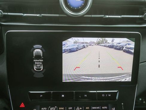 Used 2024 Maserati Grecale GT AWD/4WD image 23
