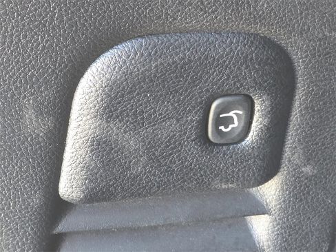 Used 2024 Dodge Durango GT image 15